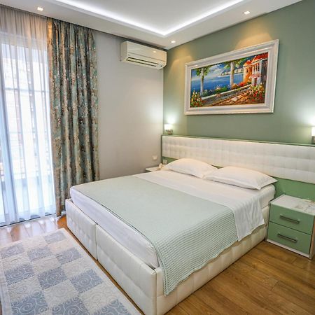 Hotel Vila Verde City Center ティラナ エクステリア 写真