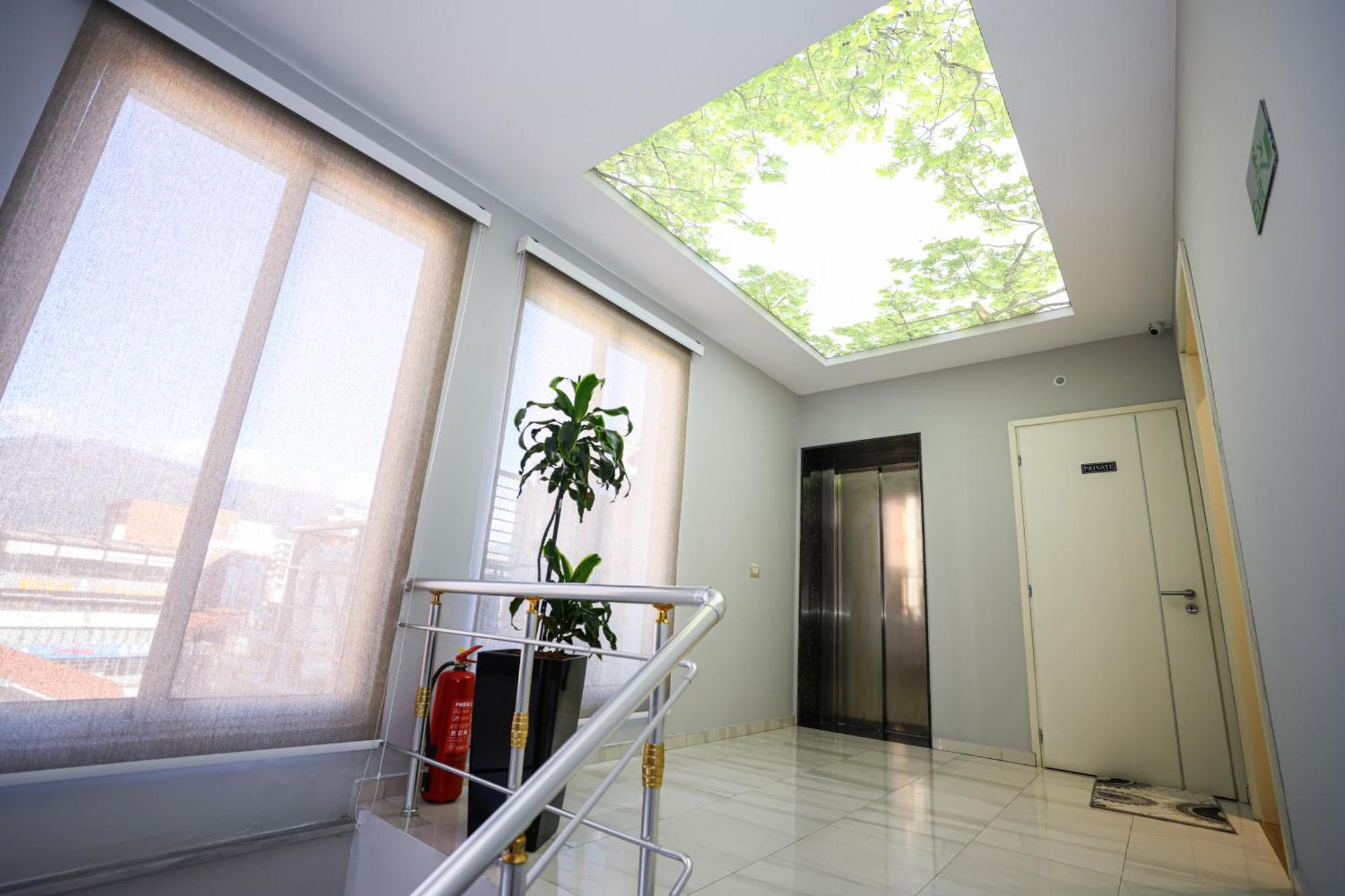 Hotel Vila Verde City Center ティラナ エクステリア 写真