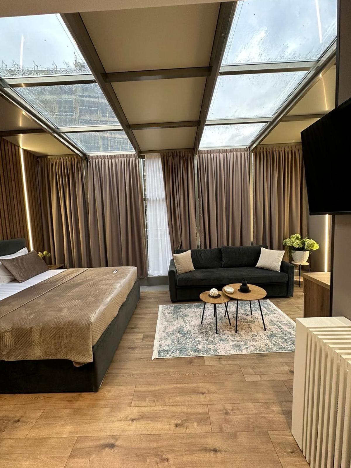 Hotel Vila Verde City Center ティラナ エクステリア 写真