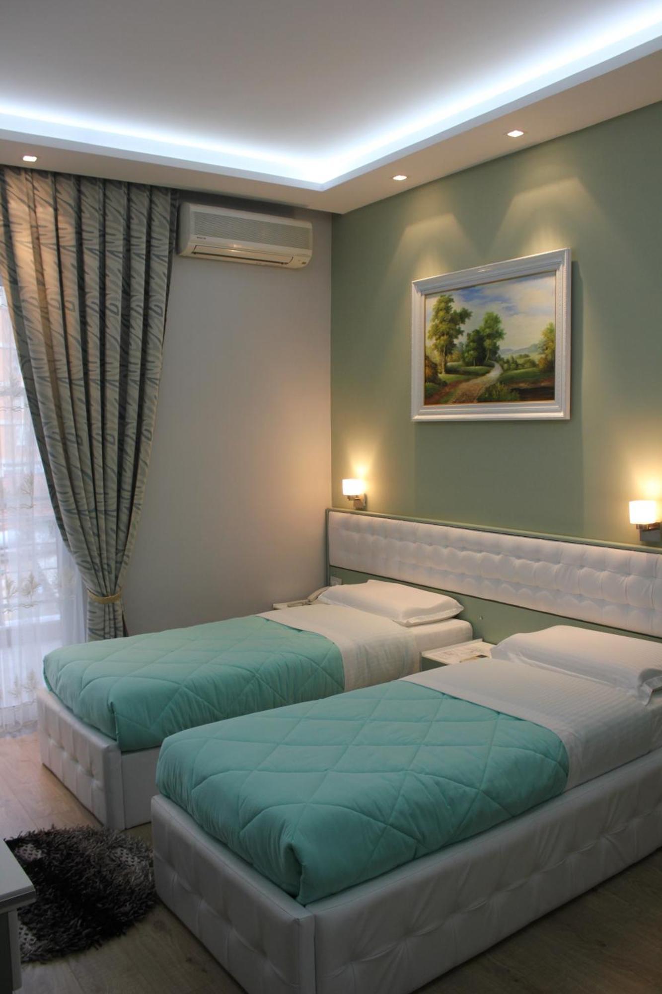 Hotel Vila Verde City Center ティラナ エクステリア 写真