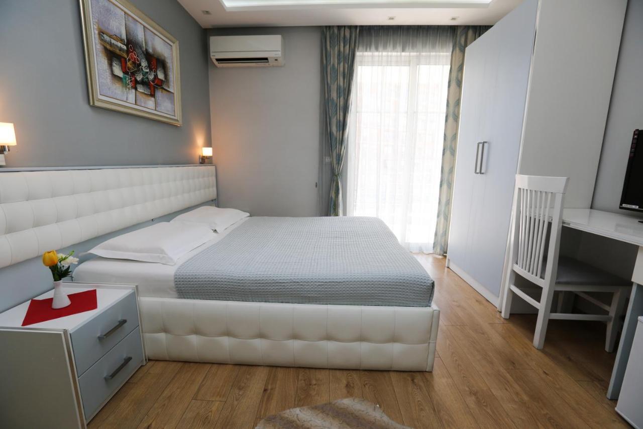 Hotel Vila Verde City Center ティラナ エクステリア 写真